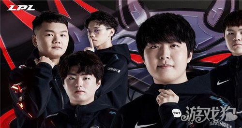 在同一轮比 在同一轮比